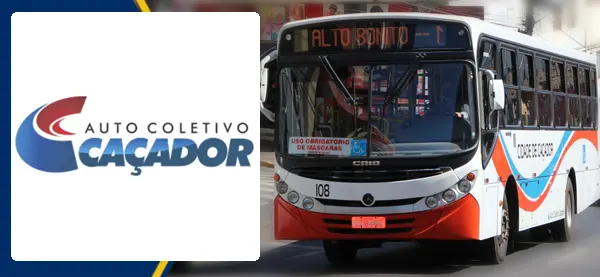 Logo e ônibus da Auto Coletivo Caçador