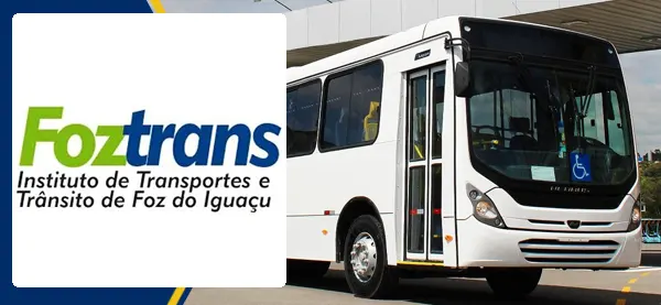 Logo e ônibus da Foztrans