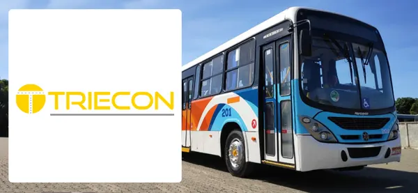 Logo e ônibus da Triecon